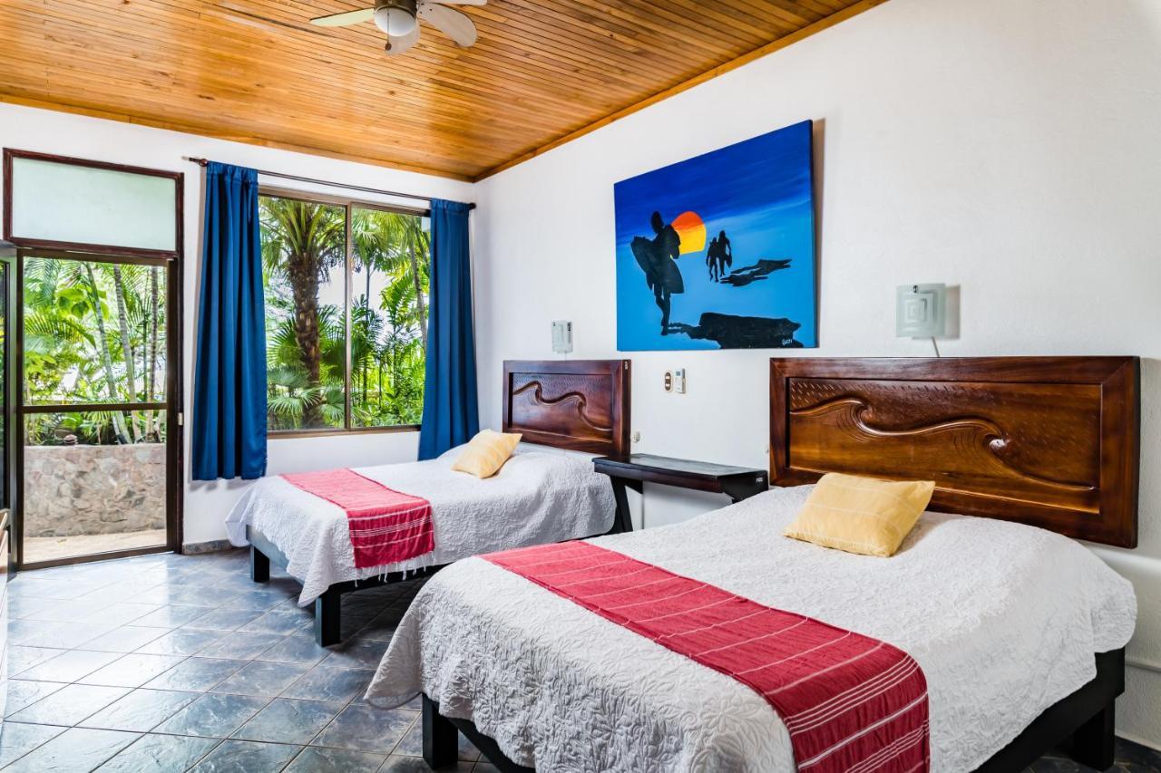 Witch'S Rock Surf Camp Hotel Tamarindo Esterno foto